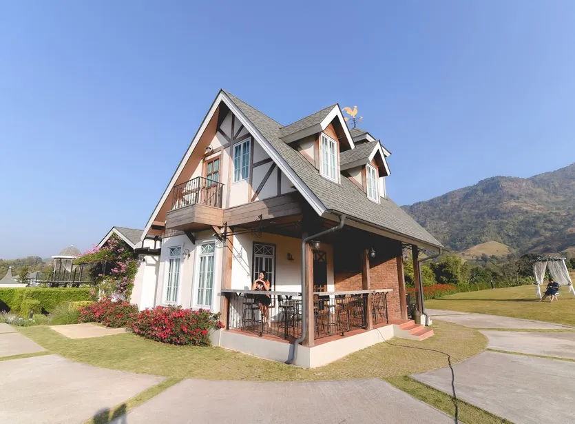 Familienhaus mit Garage und großem Garten — Labin – slika 3
